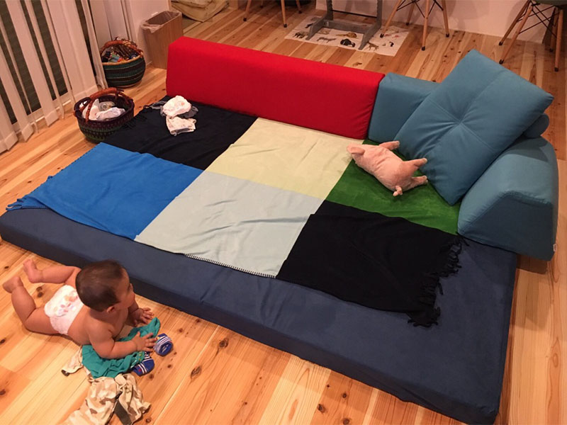 赤ちゃん、子供のいる家庭のローソファの選び方・完全版